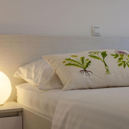 Olive Tree Apartments Podstrana Luaran gambar