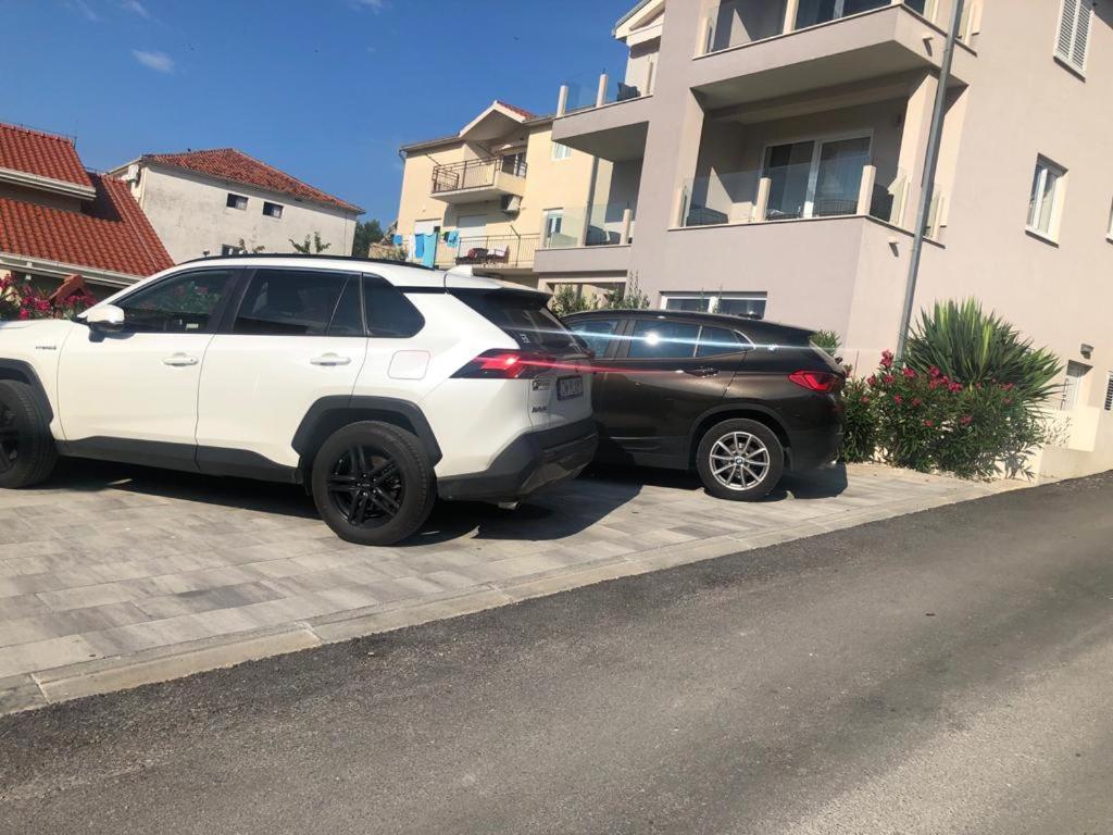 Olive Tree Apartments Podstrana Luaran gambar