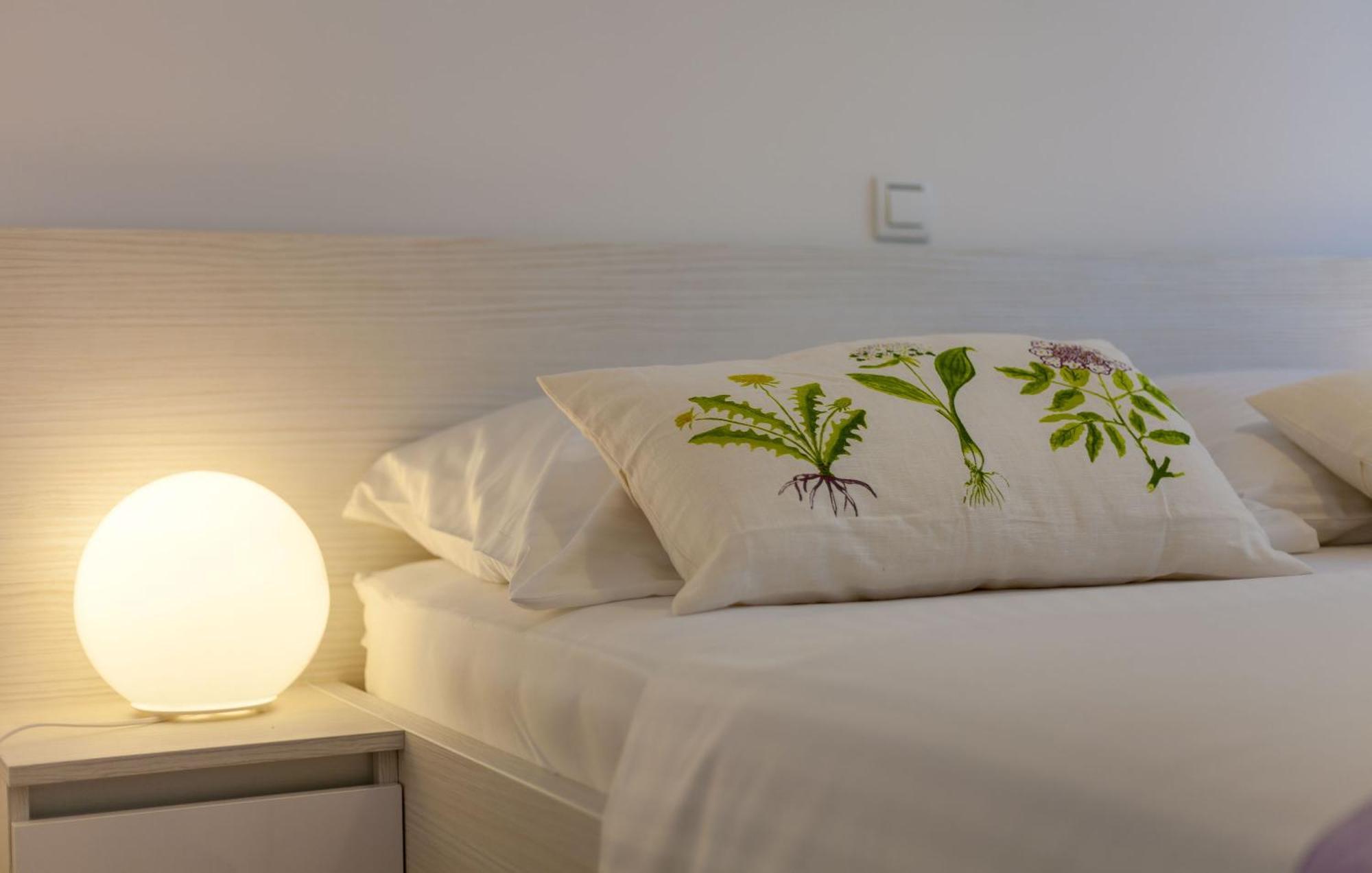 Olive Tree Apartments Podstrana Luaran gambar