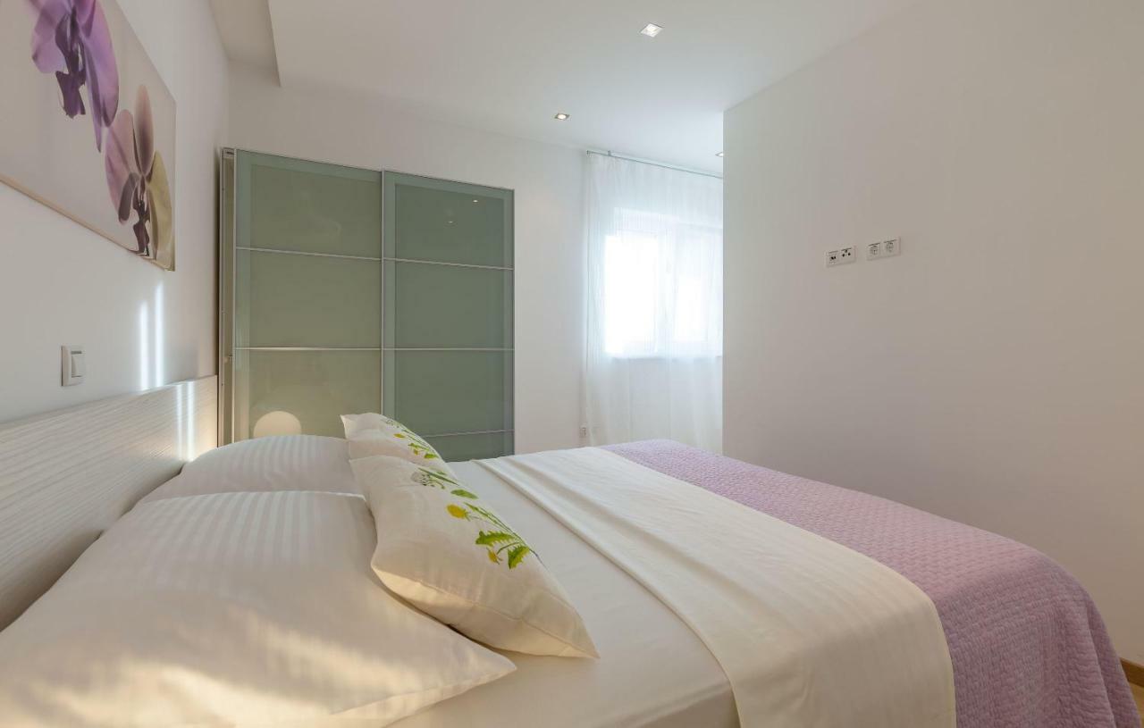 Olive Tree Apartments Podstrana Bilik gambar