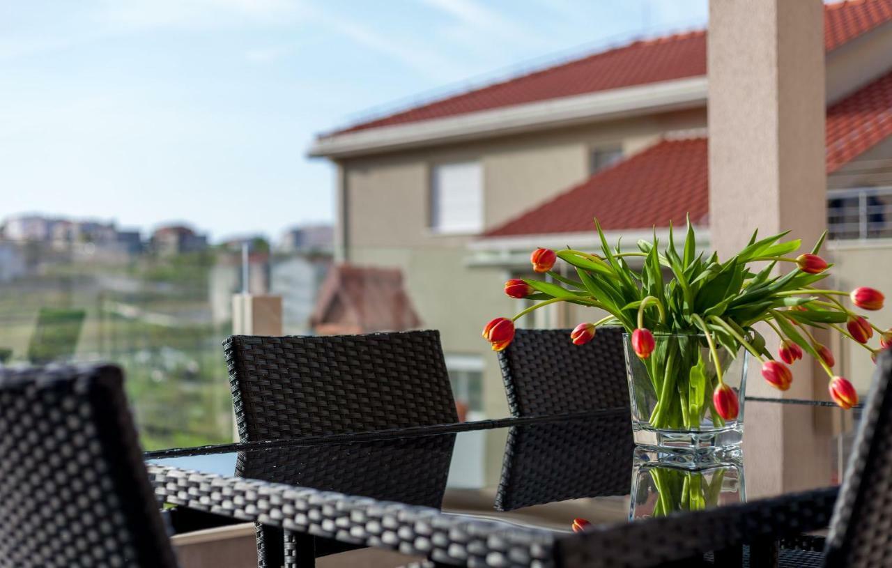 Olive Tree Apartments Podstrana Luaran gambar